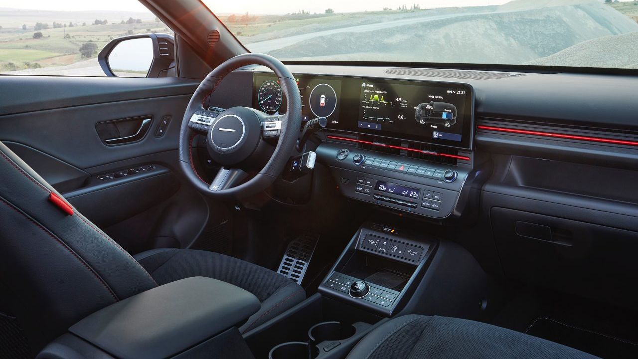 Hyundai Kona 2024 - interior