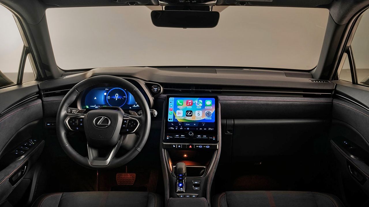 Lexus LBX - interior