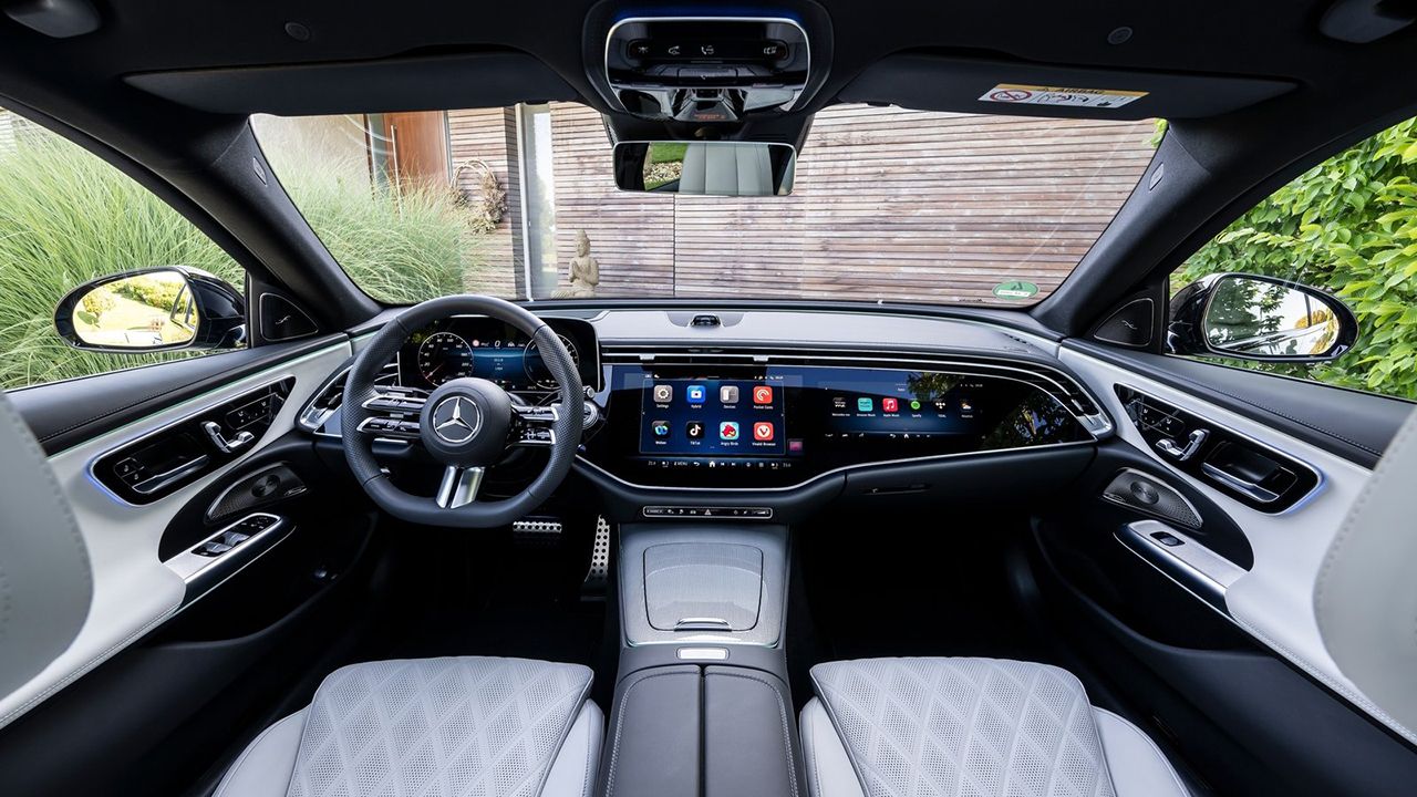 Mercedes Clase E 2024 - interior