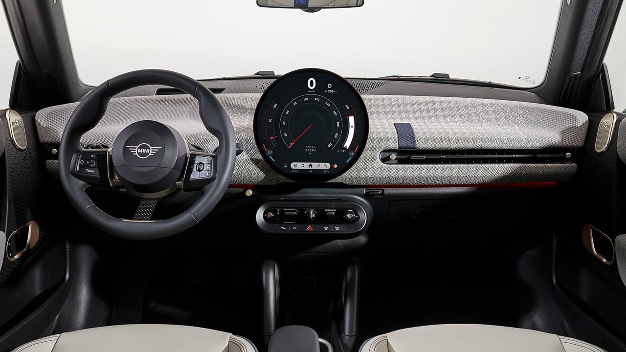 MINI Cooper E 2024 - interior