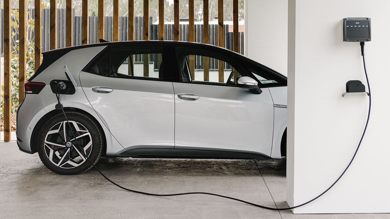 Simon Electric revoluciona la carga doméstica de coches eléctricos con el nuevo cargador SM34 con hasta 22 kW