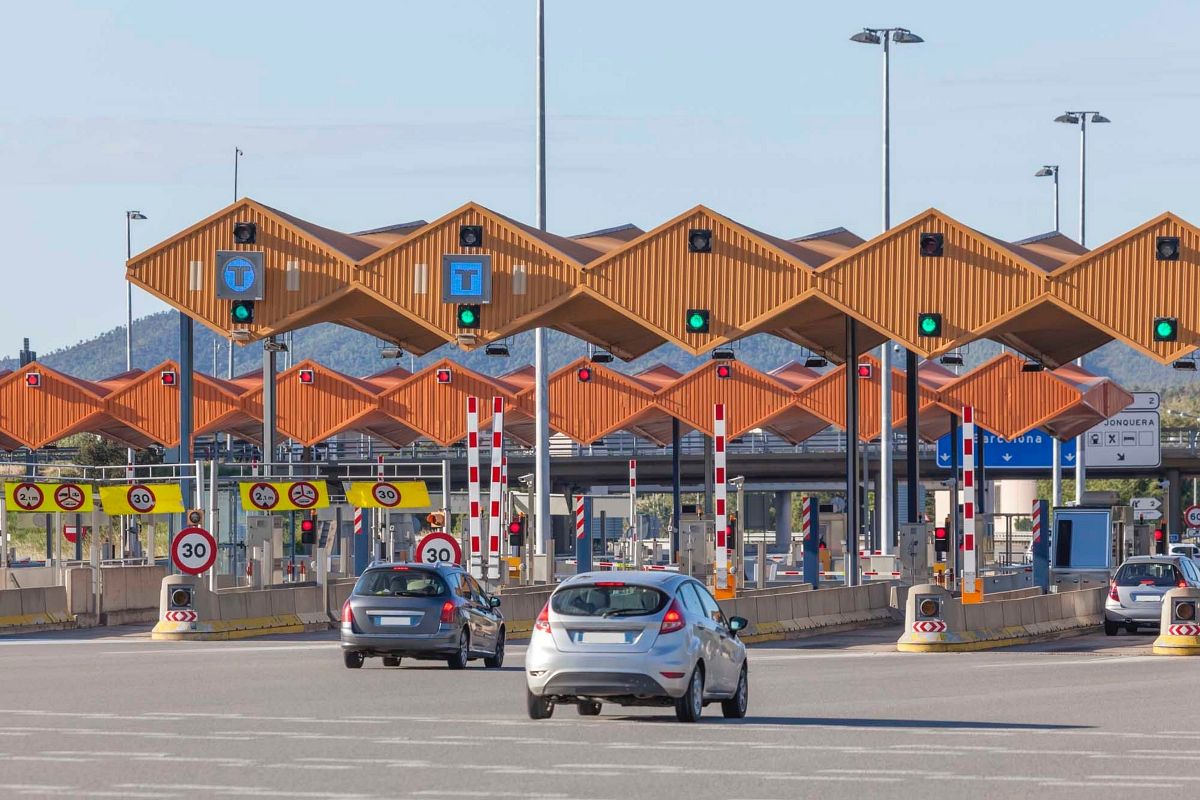 ¡De la que nos hemos librado! No habrá peajes en las autopistas, por ahora