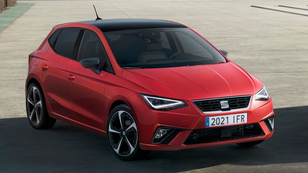 Barato, bien equipado y con más de 4.500 € de descuento, el SEAT Ibiza responde al Dacia Sandero con una increíble oferta