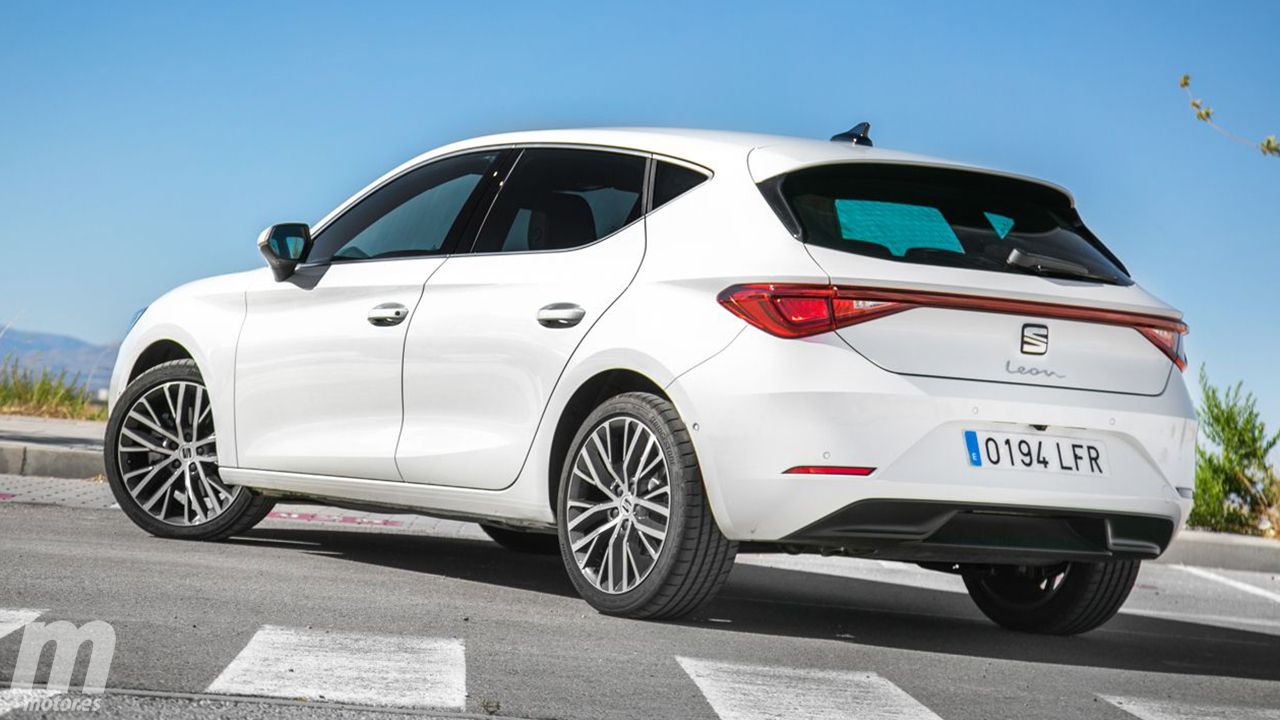 El «hermano mayor» del SEAT Ibiza revoluciona el segmento C con una gran oferta, 3.700 € de descuento para el rival del Peugeot 308