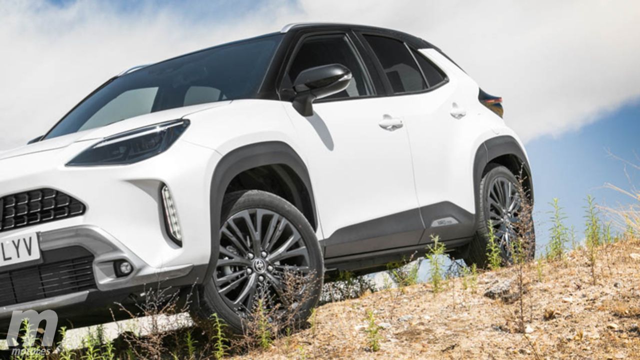 3.400 € de descuento, etiqueta ECO y tracción total, el SUV híbrido que ha puesto en peligro el liderato del SEAT Arona está en oferta