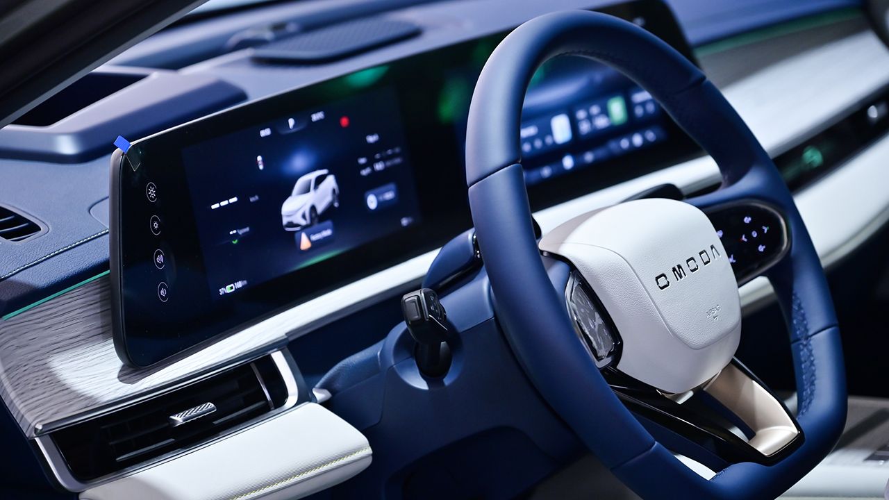 Omoda 5 EV - interior