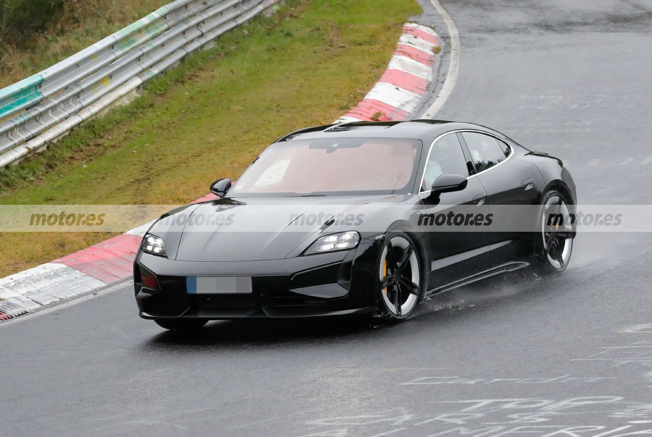 Sin secretos, el Porsche Taycan Facelift descubre su nueva imagen en sus últimas y exigentes pruebas en Nürburgring