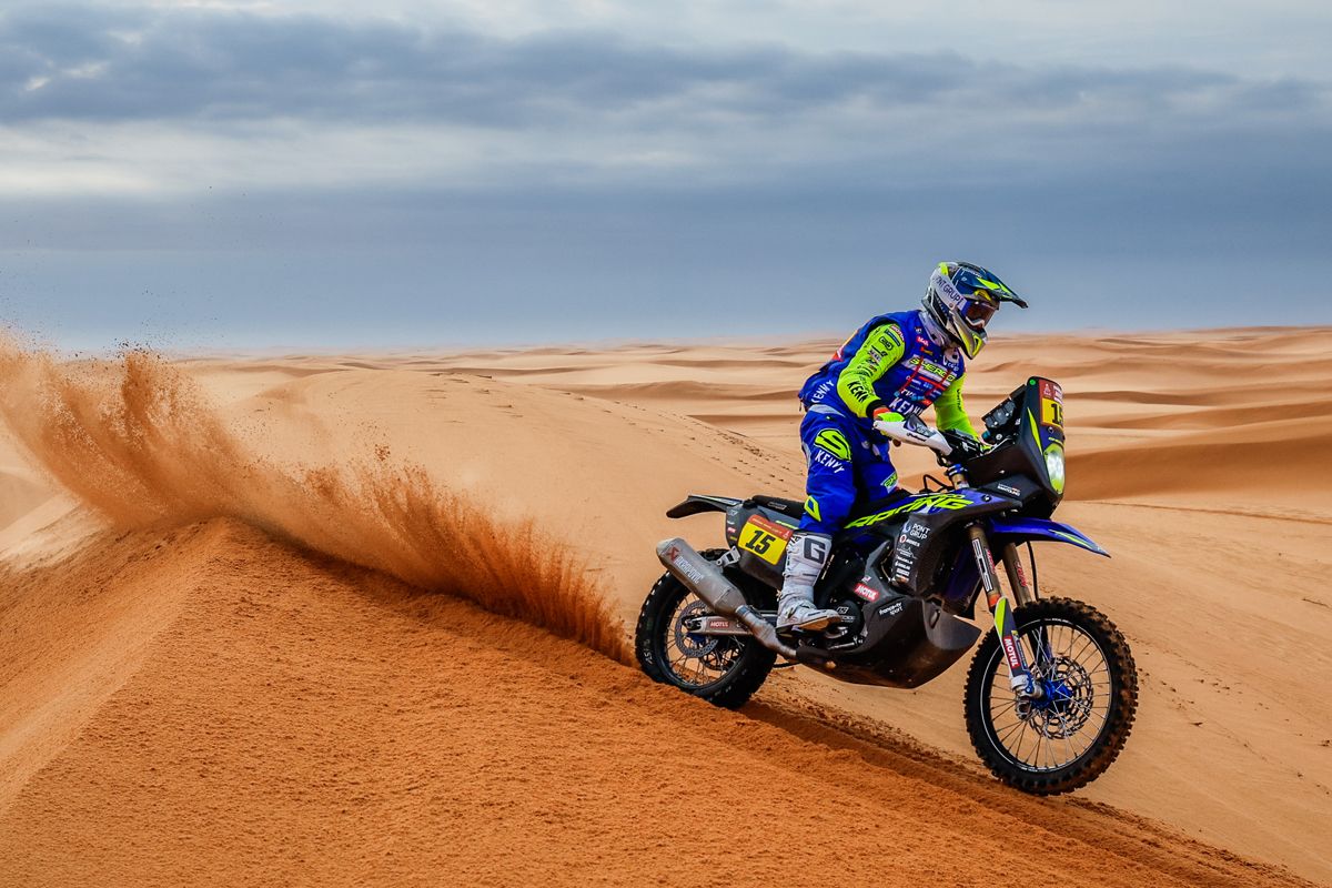 El español Lorenzo Santolino, piloto oficial de Sherco, apunta al 'top 5' del Dakar 2024