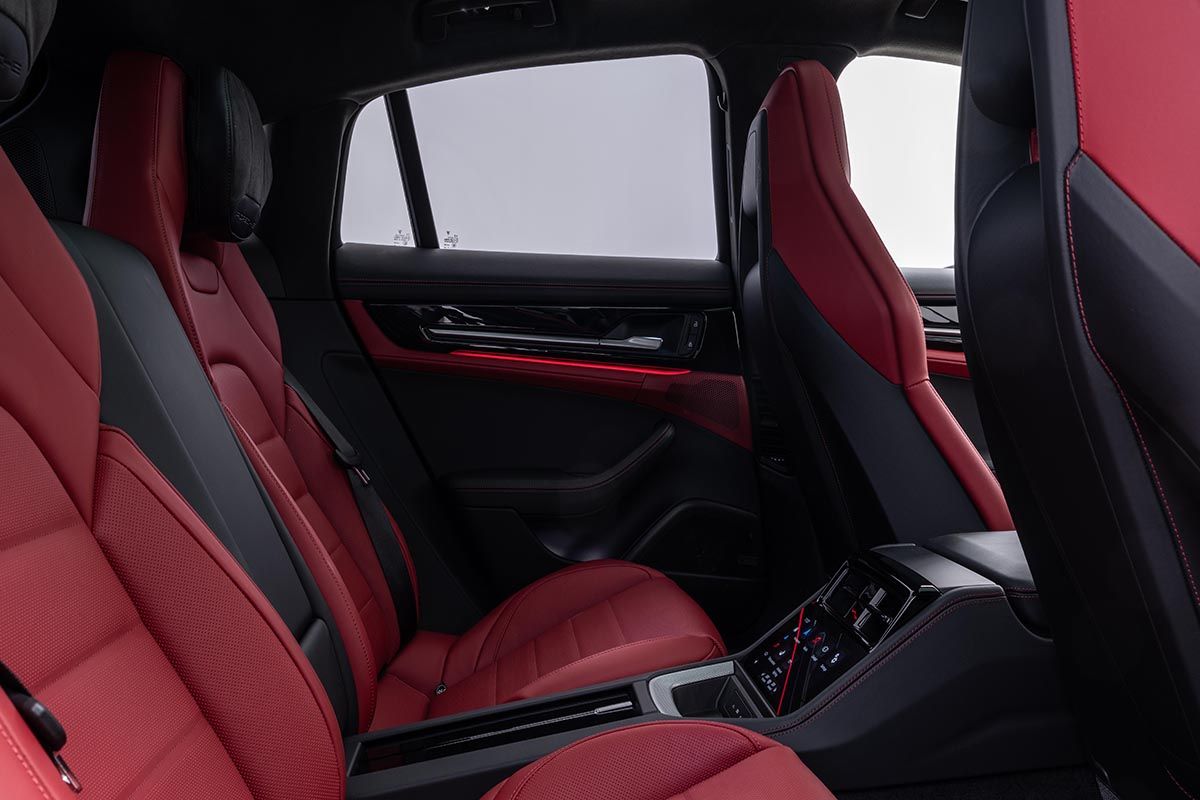 Porsche Panamera 2024 - interior