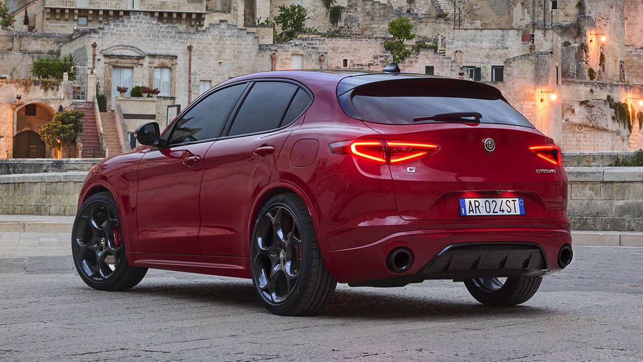 Alfa Romeo Stelvio Tributo Italiano - posterior