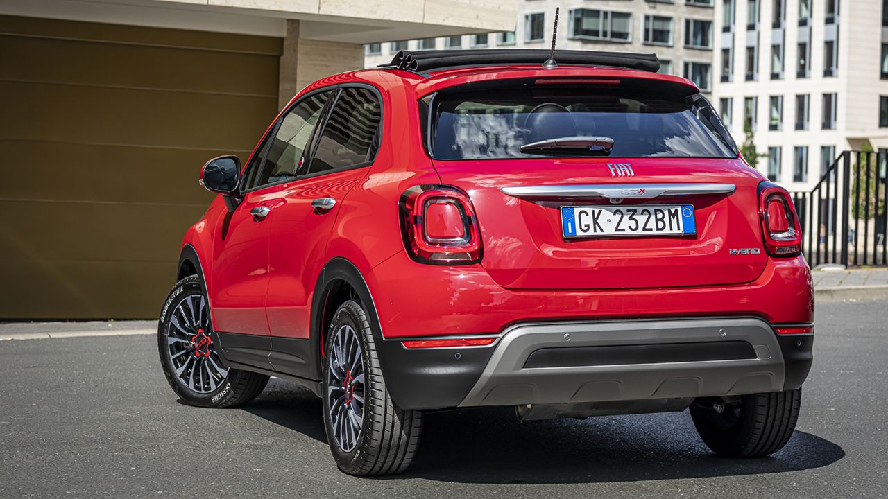 FIAT 500X 2024 - posterior