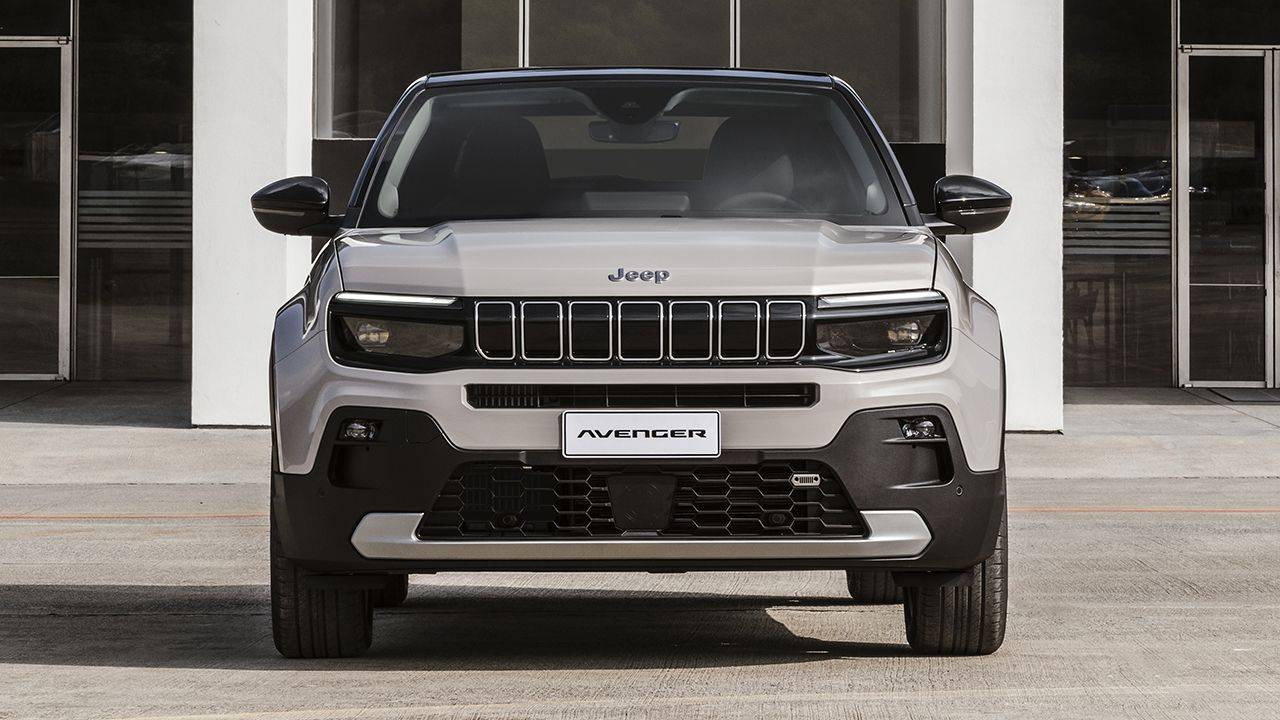 Jeep Avenger e-Hybrid - frontal