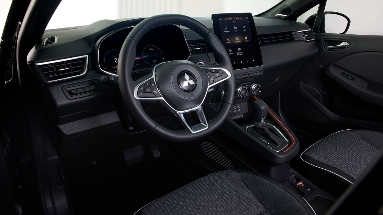 Mitsubishi Colt 2024 - interior