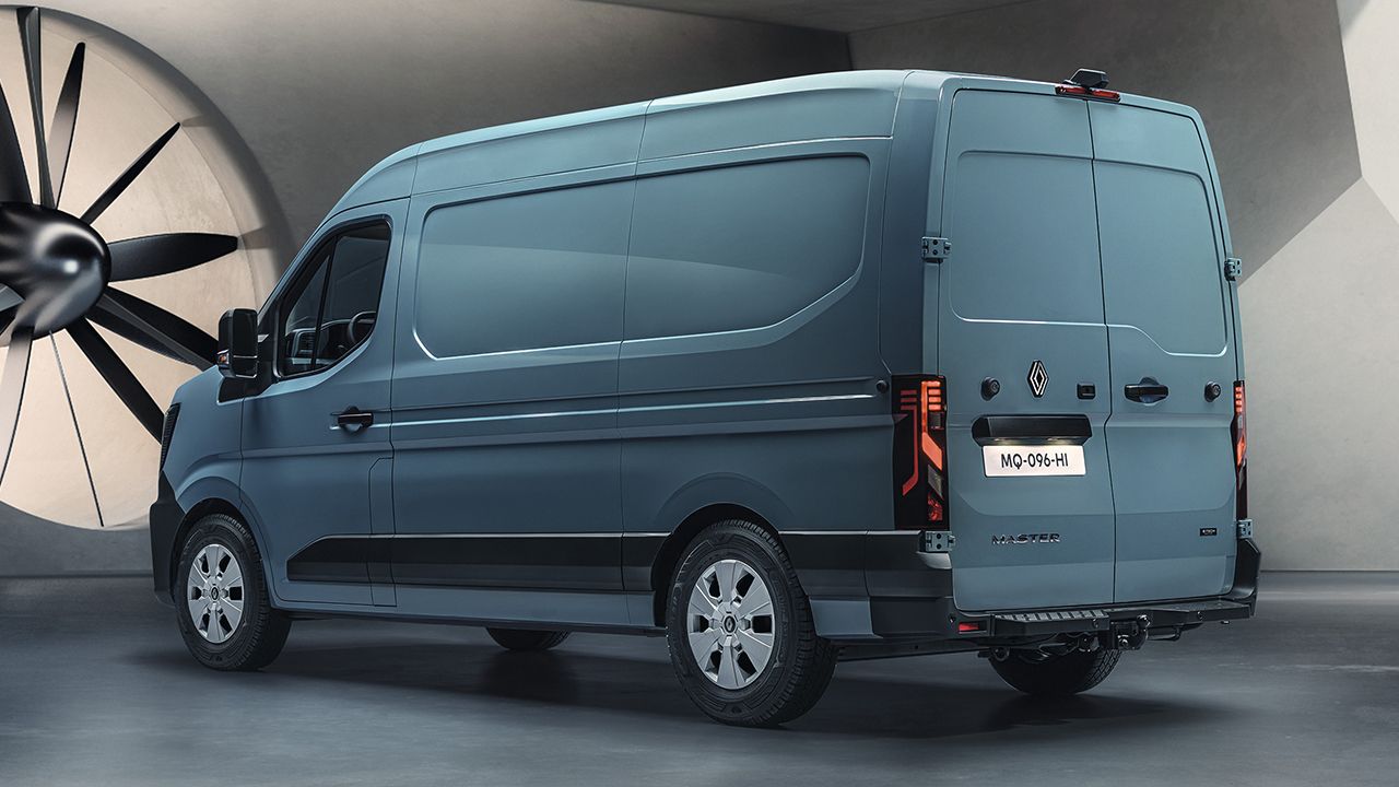 Renault Master 2024 - posterior