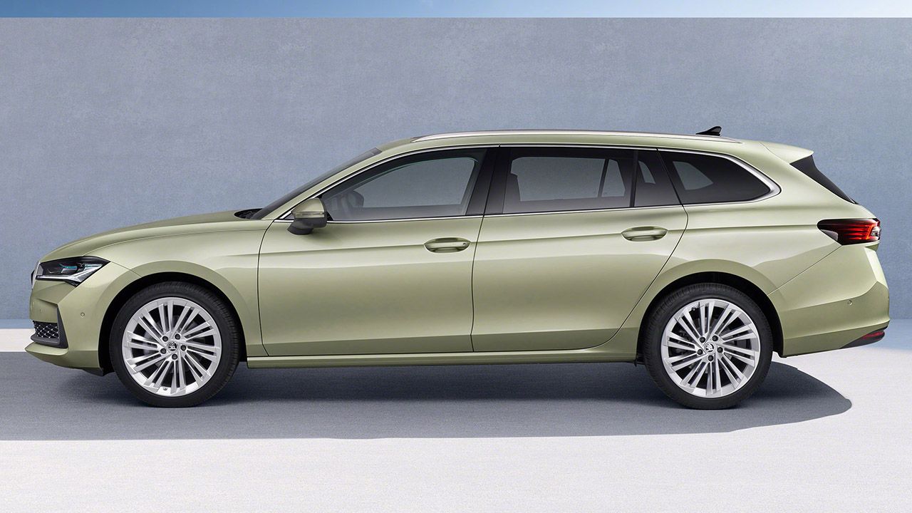 Skoda Superb Combi 2024 - lateral