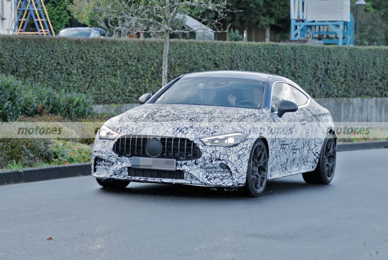 El nuevo Mercedes-AMG CLE 53 Coupé muestra su deportividad más definida, el dos puertas más elegante de la estrella ofrecerá casi 500 CV