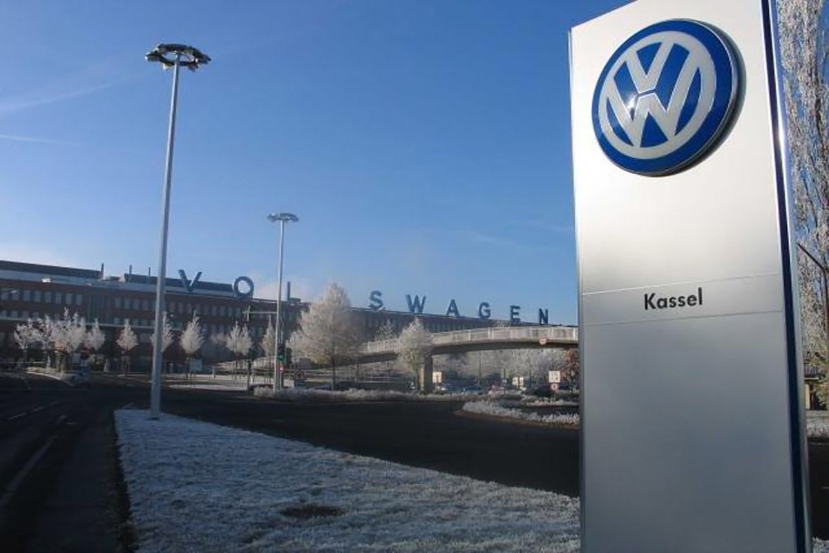 El fallo estratégico de Volkswagen, el motor del ID.7 es un obstáculo que impide competir con Tesla y provoca un enorme retraso en todos los eléctricos del gigante