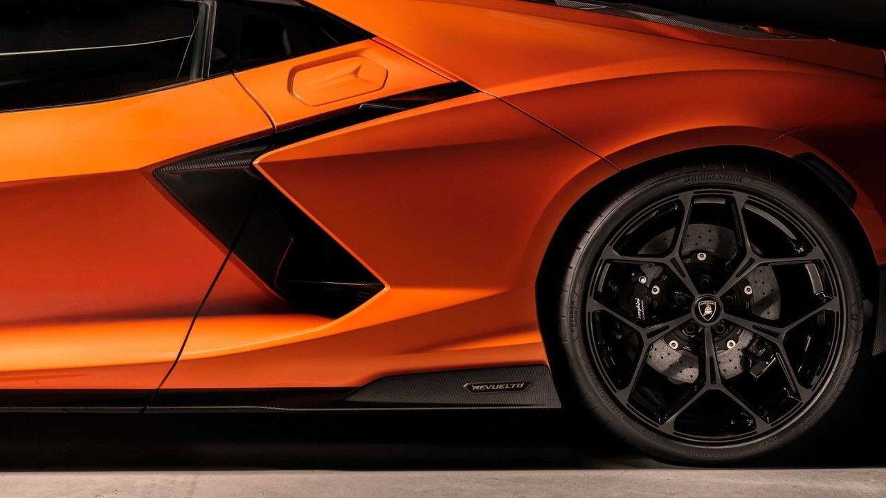 Lamborghini revolucionará la conducción deportiva con una tecnología de precisión eléctrica, variar el grado de las ruedas en tiempo real