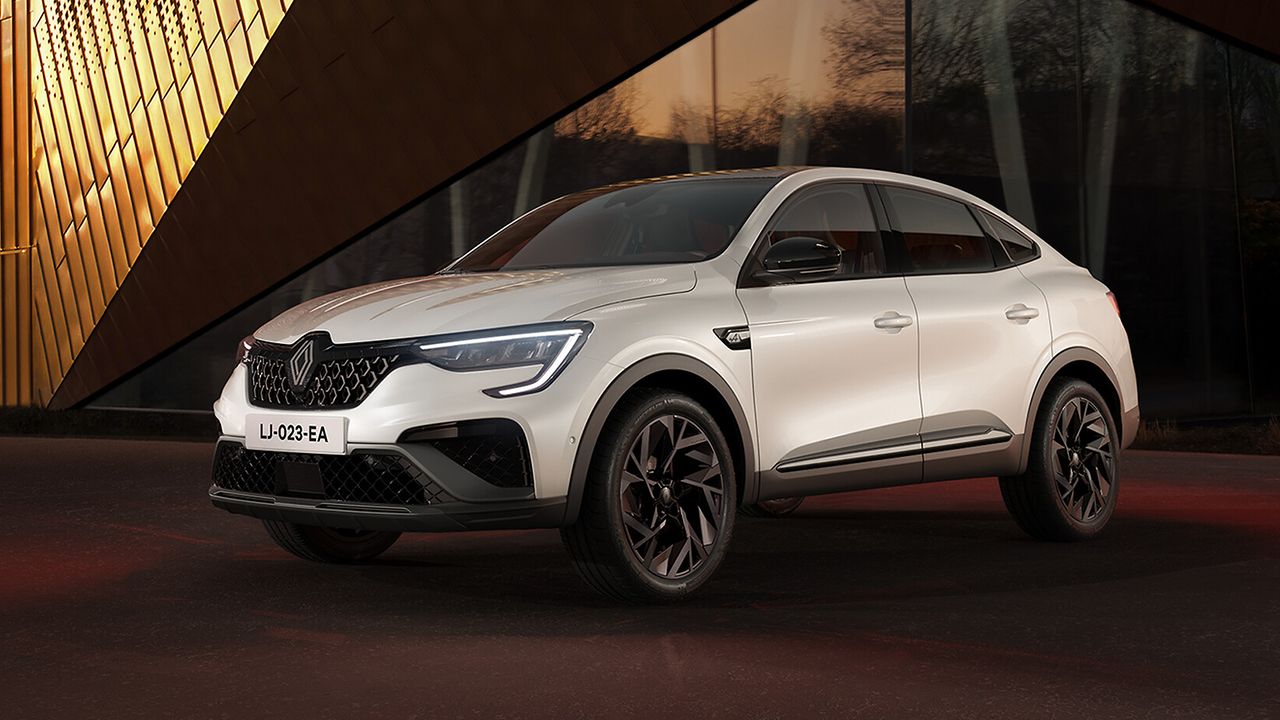 El Renault Arkana más barato y eficiente que puedes comprar está en oferta con 1.800 € de descuento, así es el SUV Coupé que está arrasando