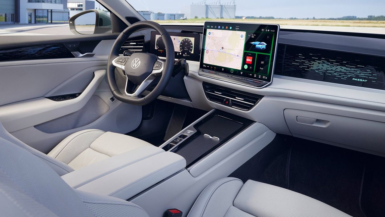 Volkswagen Passat Variant 2024 - interior