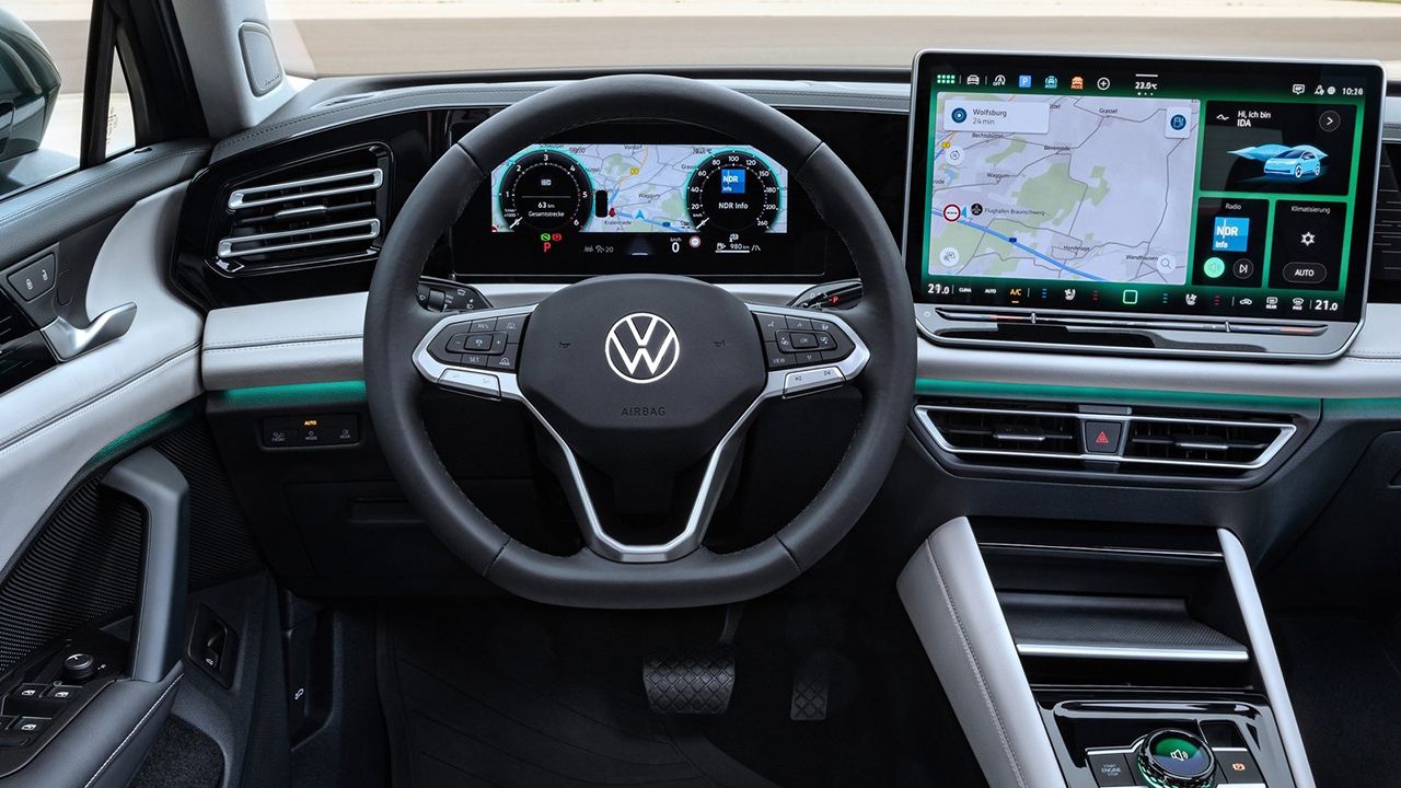 Volkswagen Tiguan 2024 - interior