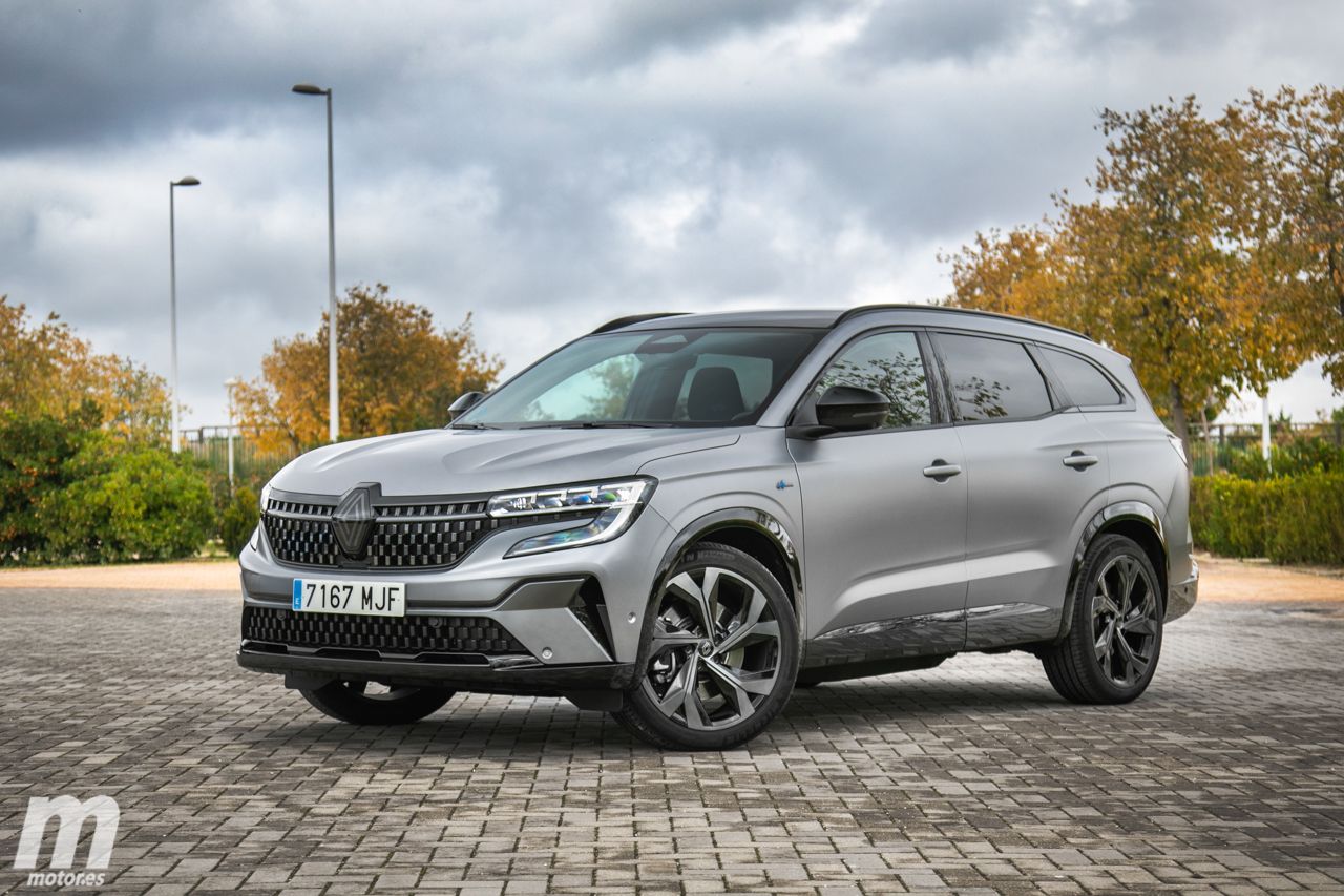 Prueba Renault Espace E-Tech Full Hybrid, desde Palencia con nueva identidad (Con vídeo)