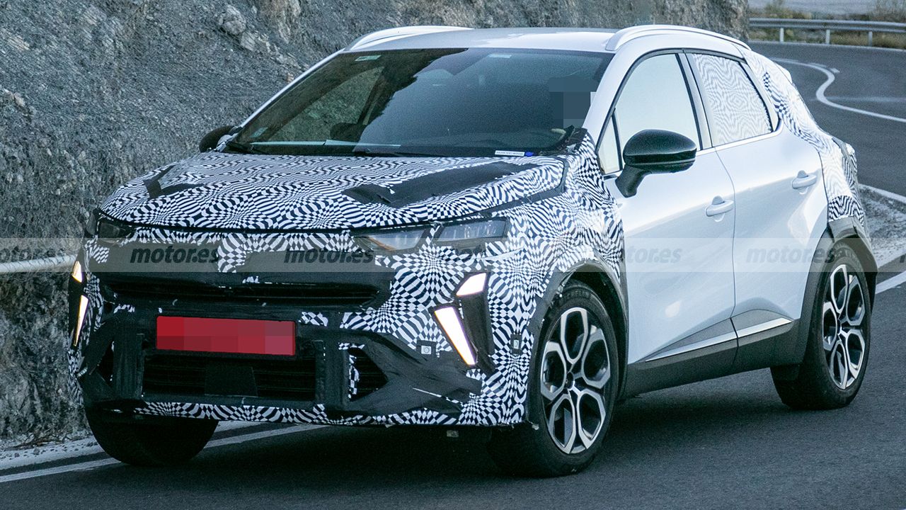 Renault Captur 2024 - foto espía