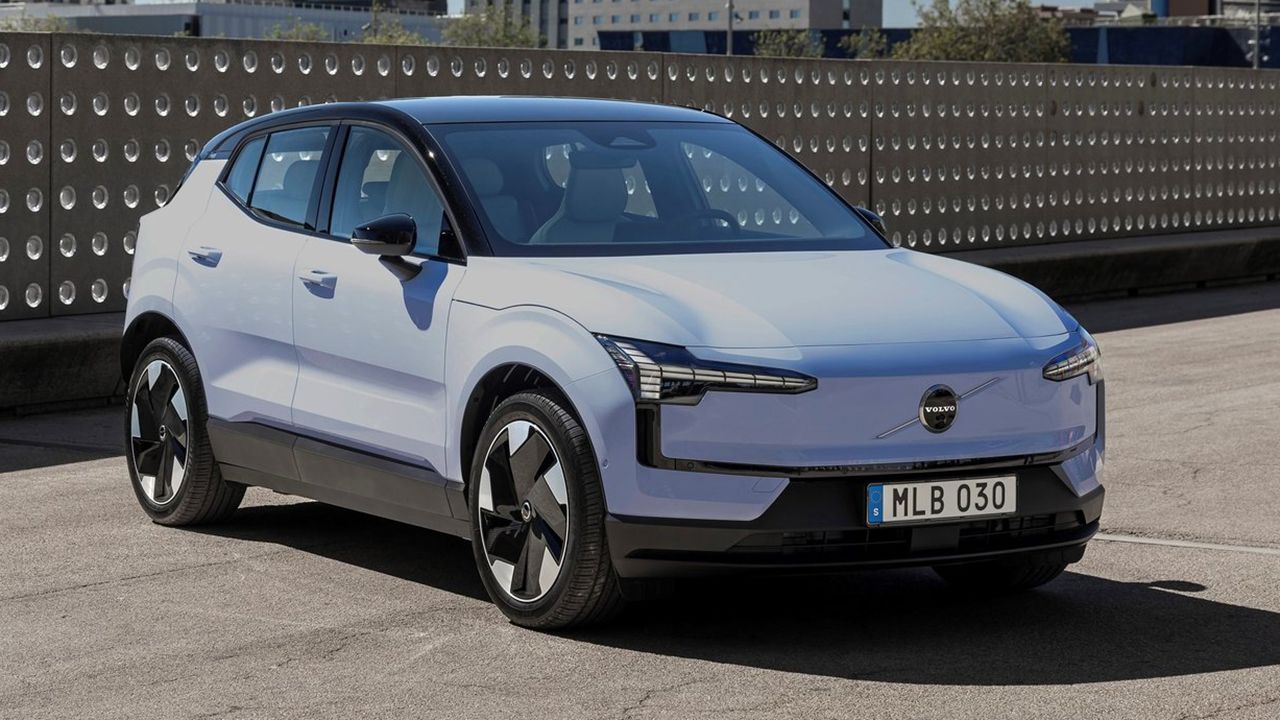 El nuevo Volvo EX30 se estrena en España, llega el SUV eléctrico pequeño que apunta al Peugeot E-2008