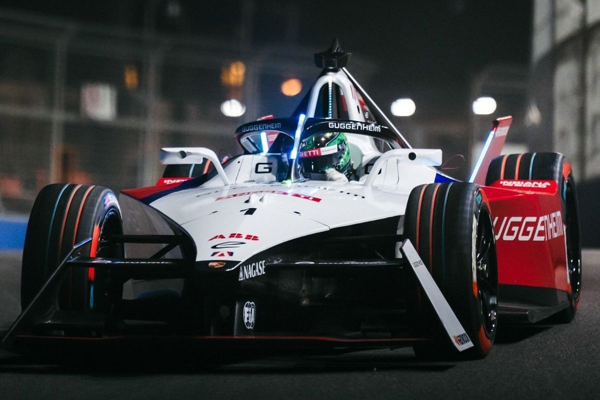 El campeón Jake Dennis muestra galones con su triunfo en el ePrix de Ad-Diriyah