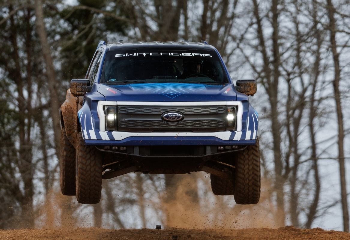 Ford Performance rompe barreras con un F-150 Lightning muy radical, ¿el Raptor eléctrico que no se descarta pero tampoco se confirma?