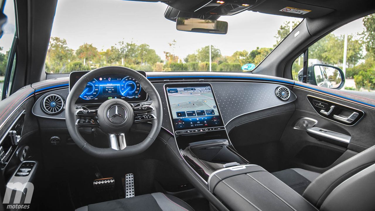 Mercedes EQE SUV - interior