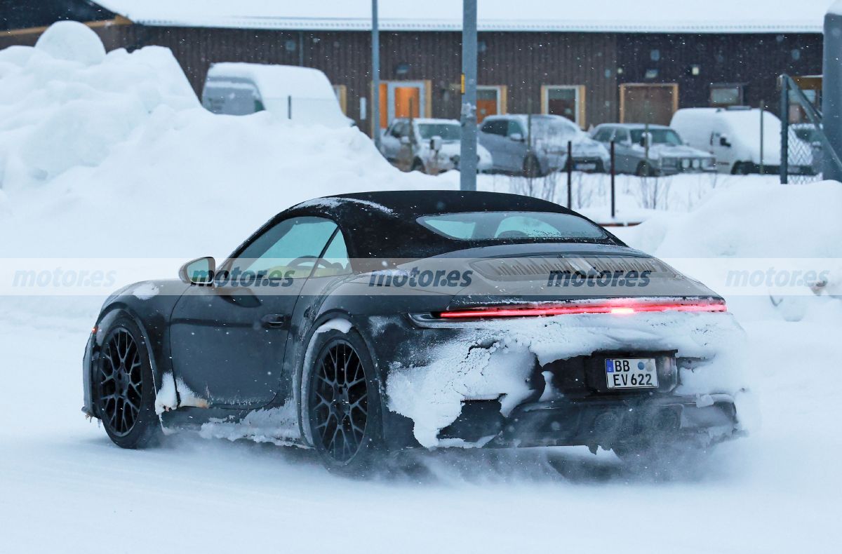 Fotos espía Porsche 911 Cabrio Facelift 2025