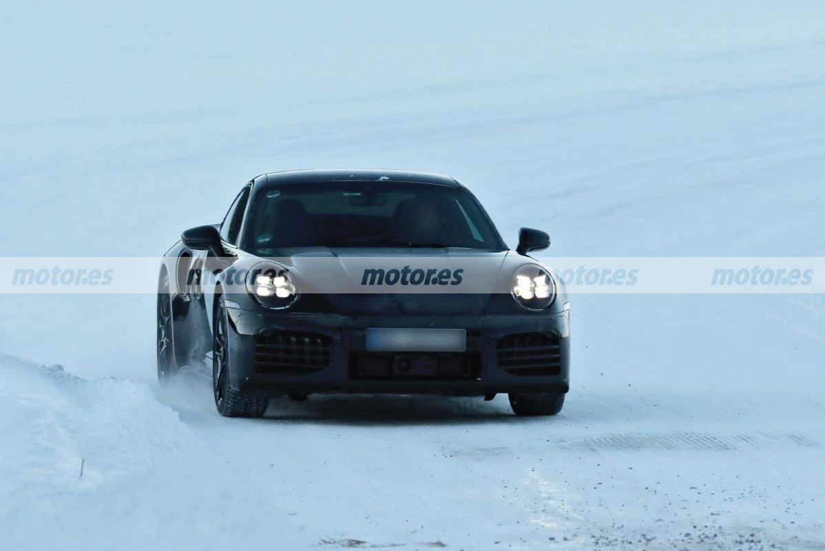 El Porsche 911 Turbo Facelift prepara su debut mundial al enfrentarse a las últimas pruebas de invierno  de su larga puesta a punto