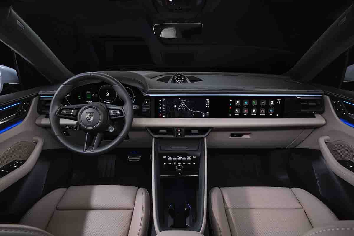 Porsche Macan 2024 - interior