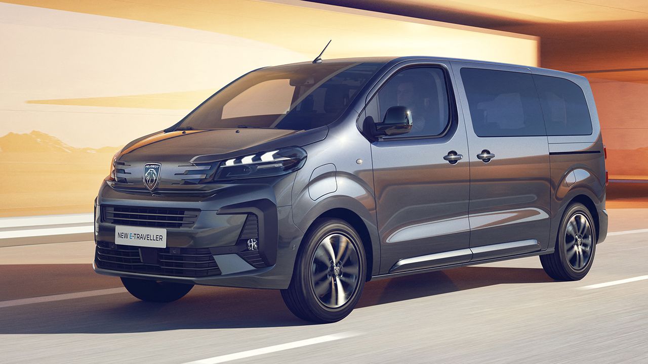 Precios y gama del nuevo Peugeot Traveller 2024, un gran monovolumen con hasta 9 plazas y con motores diésel y eléctrico