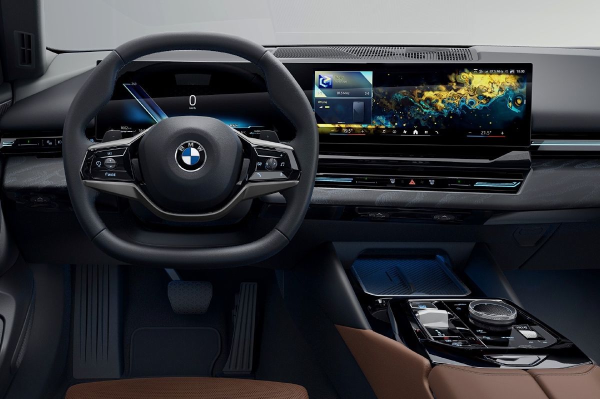 BMW Serie 5 Touring 2024 - interior