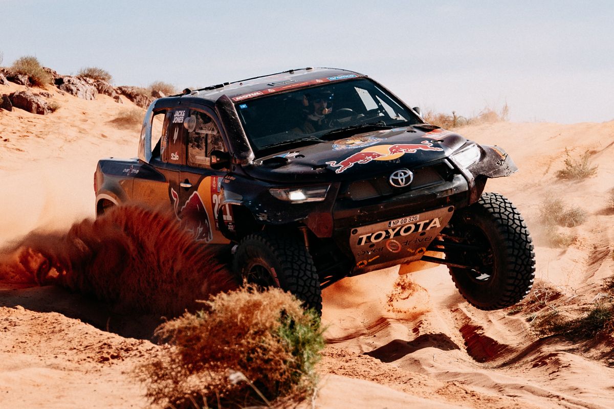 El Campeonato del Mundo de Rally-Raid revive en Abu Dhabi con grandes bajas