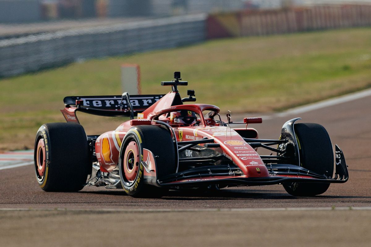 El Ferrari SF-24 ya rueda en Fiorano con Carlos Sainz al volante