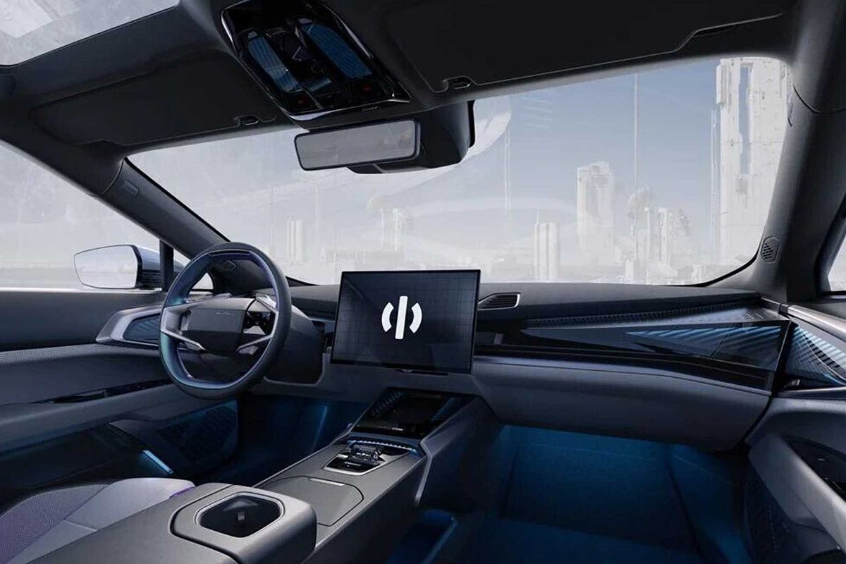 HiPhi Z - interior