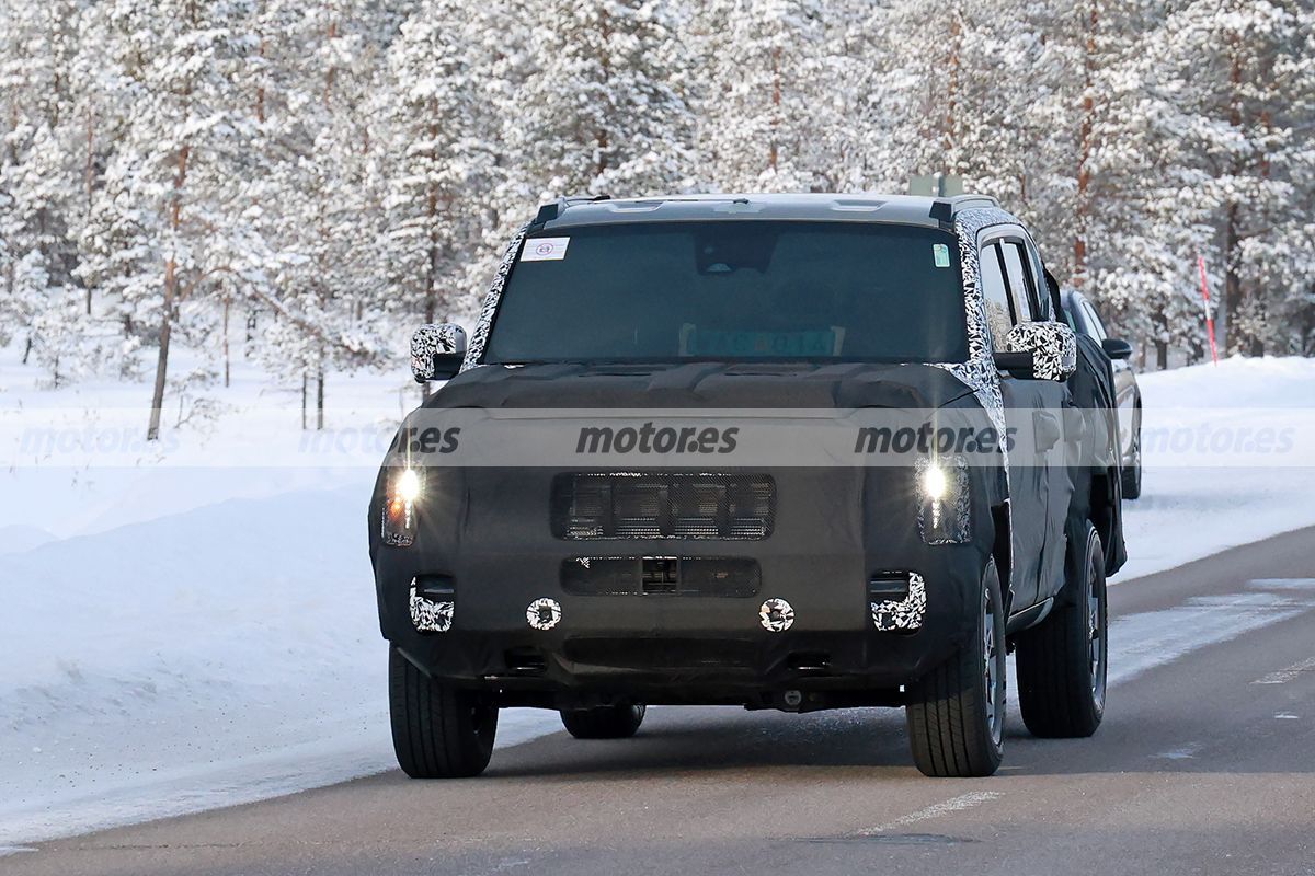 ¡A lo grande! El nuevo pick-up de KIA afronta nuevas pruebas en el norte de Europa acompañado del Ford Ranger Raptor