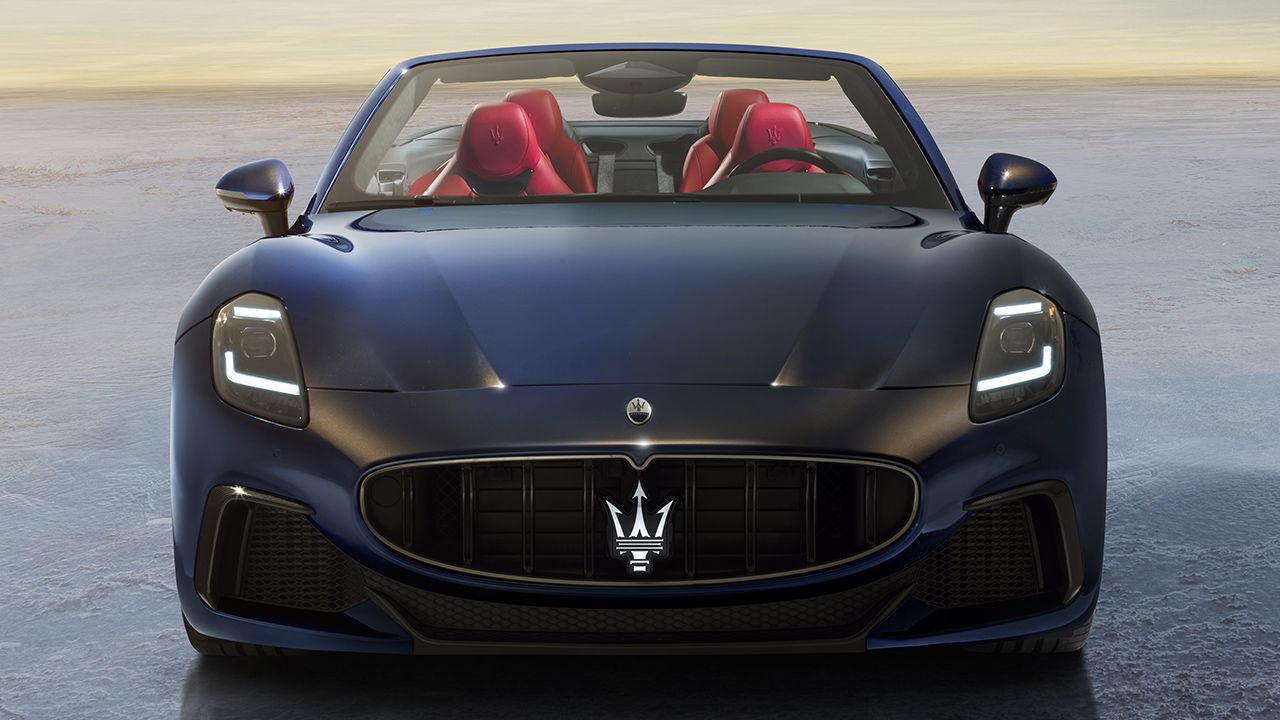 Maserati GranCabrio 2024 - frontal