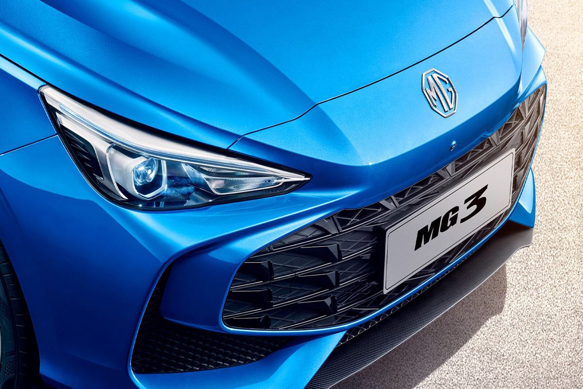 El nuevo MG3 se deja ver en unos interesantes bocetos, Morris Garage confirma un utilitario híbrido con madera de líder