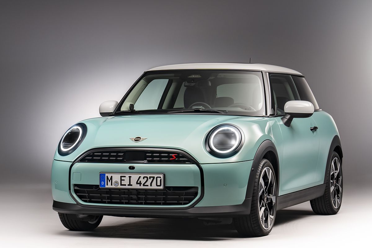 El nuevo MINI Cooper ya tiene precios en España, llega en primavera con dos versiones de gasolina y presumir de estilo y tecnología