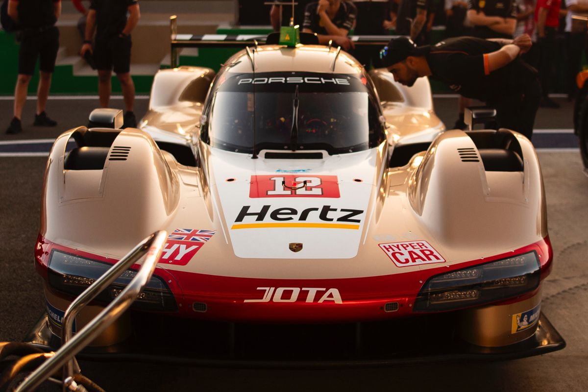 El Porsche #12 de JOTA manda en una primera sesión del Prólogo del WEC con nueve coche en pista