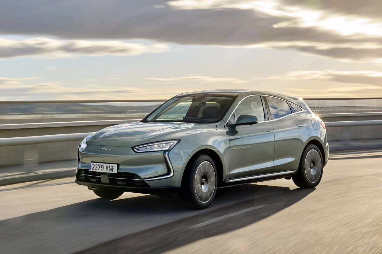 Prueba Seres 5, un eléctrico que abraza el lujo asiático para batir al Tesla Model Y