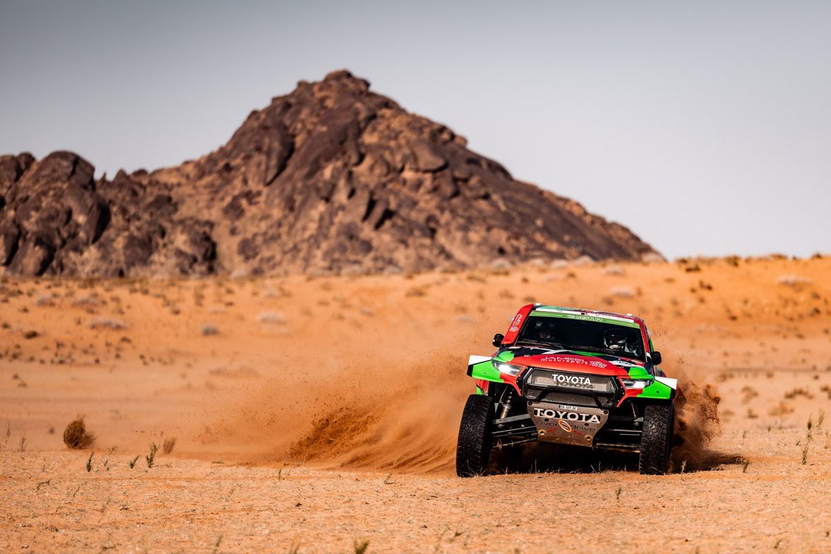 El saudí Yazeed Al-Rajhi se impone en la Baja Ha'il ante un combativo Joao Ferreira