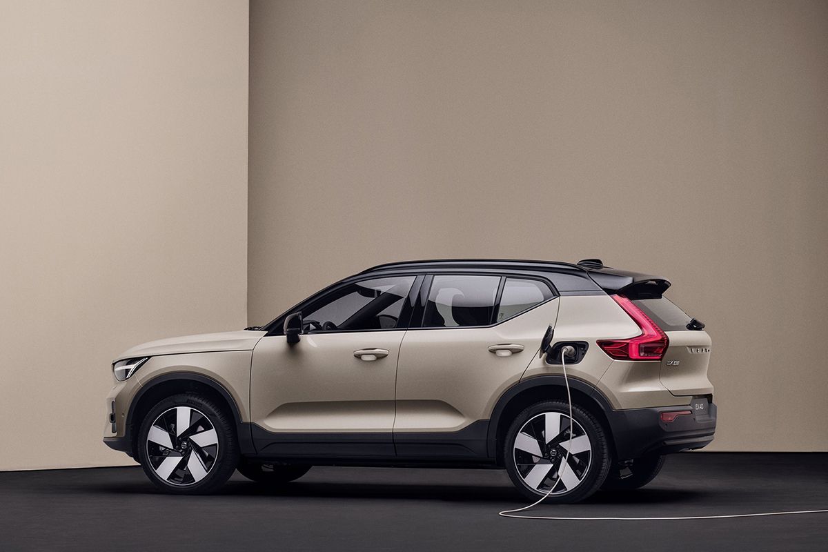 Volvo cambia el nombre de los XC40 y C40, los SUV eléctricos se distinguen más con nuevos nombres al pasar a llamarse EX40 y EC40