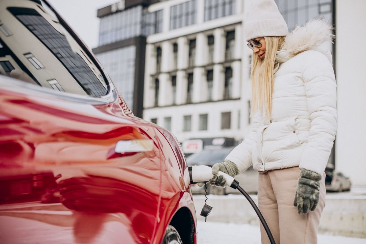 ¿Por qué las baterías de los coches eléctricos funcionan peor en invierno? 