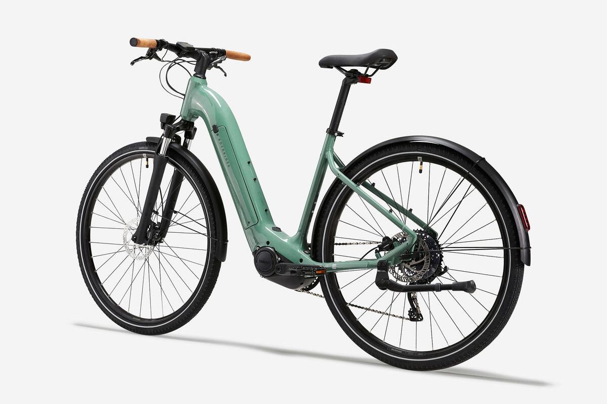 La nueva eBike de Decathlon tiene motor Yamaha, 150 km de autonomía, suspensión y un gran precio