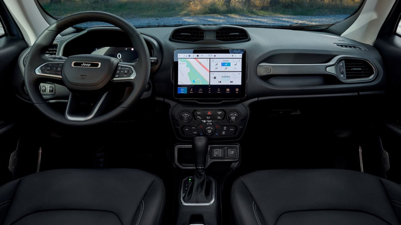 Jeep Renegade 2024 - interior